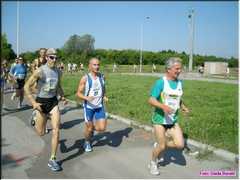 img044